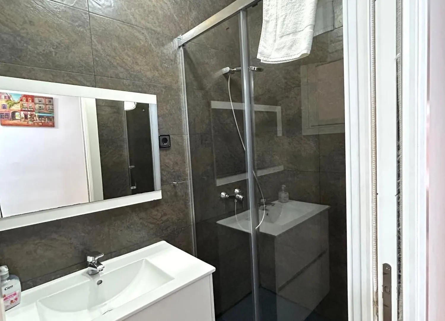 Apartment Carrer D'Olesa Barcellona